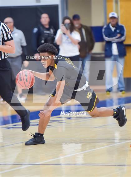 Thumbnail 2 in Marcos de Niza vs Mesquite photogallery.
