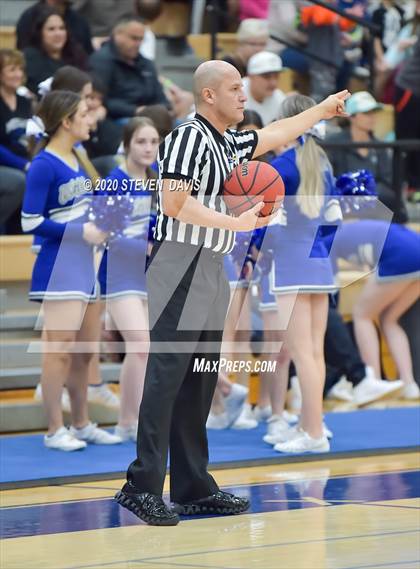 Thumbnail 1 in Marcos de Niza vs Mesquite photogallery.