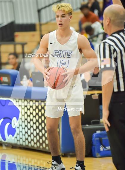 Thumbnail 1 in Marcos de Niza vs Mesquite photogallery.