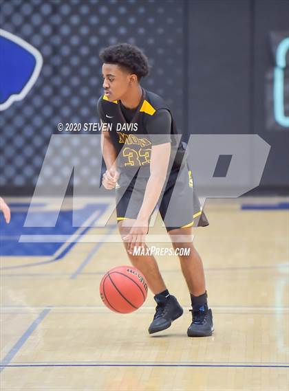 Thumbnail 2 in Marcos de Niza vs Mesquite photogallery.