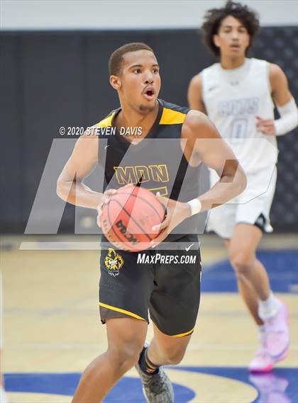 Thumbnail 2 in Marcos de Niza vs Mesquite photogallery.
