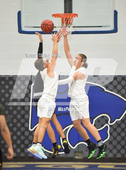 Thumbnail 3 in Marcos de Niza vs Mesquite photogallery.