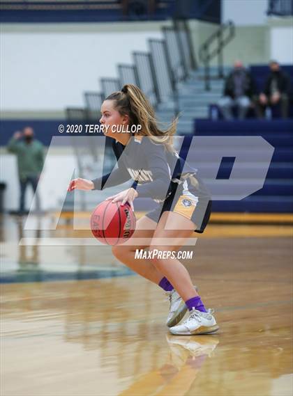 Thumbnail 2 in Summit Academy vs. East (Charger Winter Classic) photogallery.