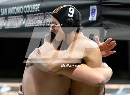 Thumbnail 1 in JSerra Catholic vs. Newport Harbor (CIF-SS Open Final) photogallery.