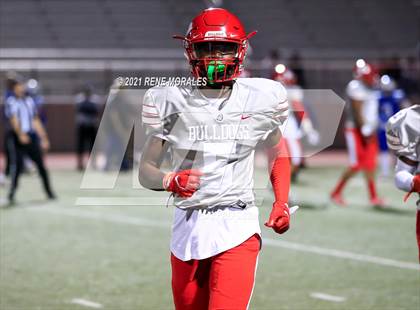 Thumbnail 2 in Pasadena vs Burbank photogallery.