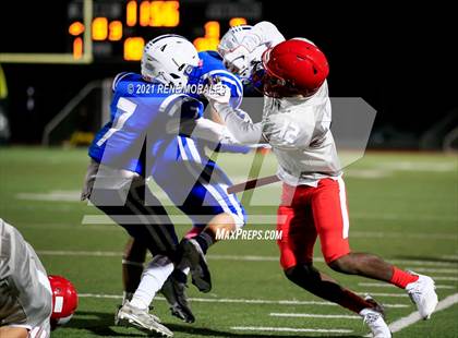 Thumbnail 3 in Pasadena vs Burbank photogallery.
