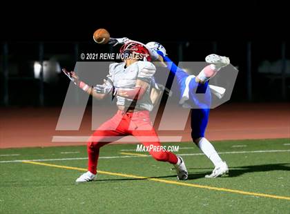 Thumbnail 2 in Pasadena vs Burbank photogallery.