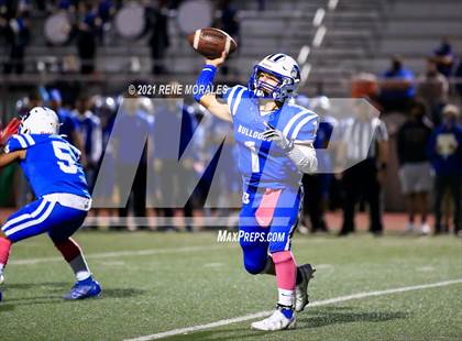 Thumbnail 3 in Pasadena vs Burbank photogallery.