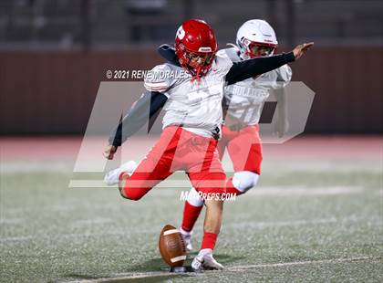 Thumbnail 3 in Pasadena vs Burbank photogallery.