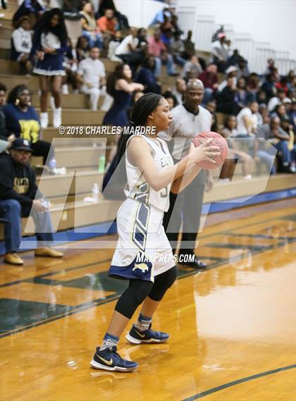 Thumbnail 3 in Gray's Creek @ E.E. Smith (NSHSAA 3A Conference Tournament) photogallery.