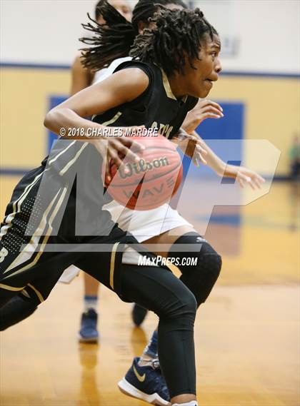 Thumbnail 2 in Gray's Creek @ E.E. Smith (NSHSAA 3A Conference Tournament) photogallery.