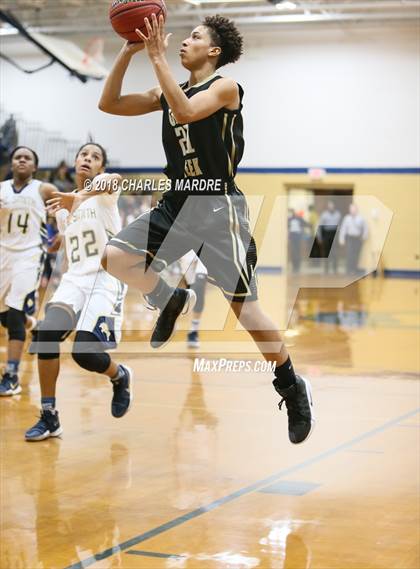 Thumbnail 1 in Gray's Creek @ E.E. Smith (NSHSAA 3A Conference Tournament) photogallery.