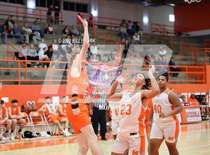 Thumbnail 3 in Grand Saline vs Mineola photogallery.