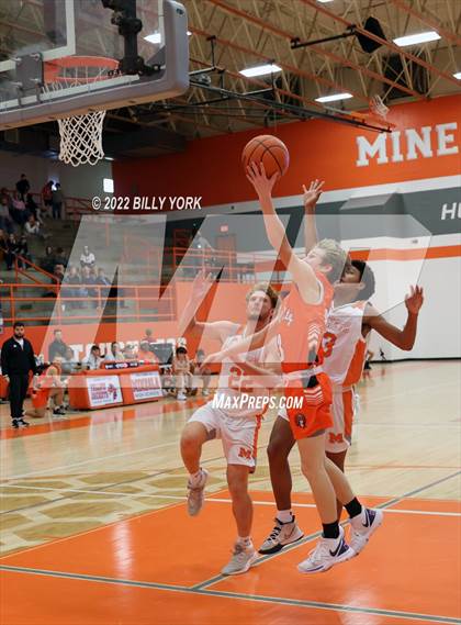 Thumbnail 1 in Grand Saline vs Mineola photogallery.