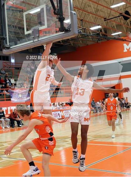 Thumbnail 2 in Grand Saline vs Mineola photogallery.