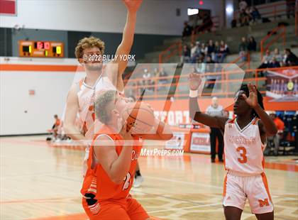 Thumbnail 2 in Grand Saline vs Mineola photogallery.