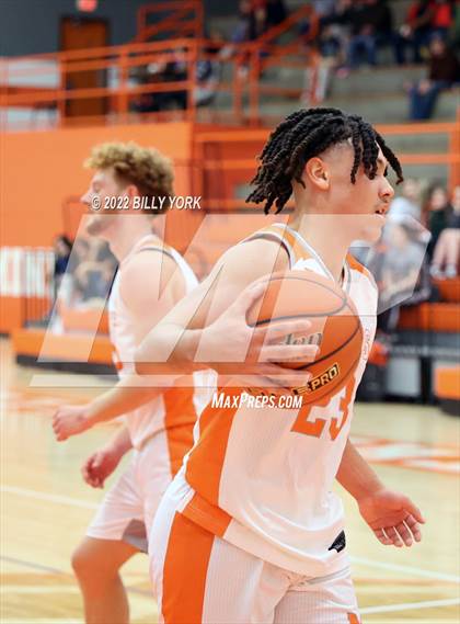 Thumbnail 1 in Grand Saline vs Mineola photogallery.