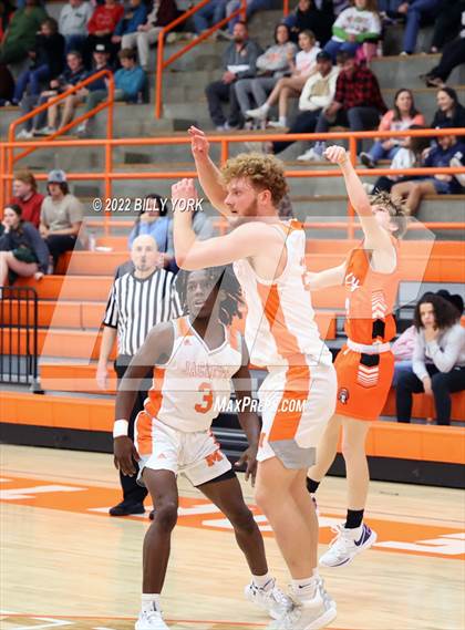 Thumbnail 2 in Grand Saline vs Mineola photogallery.