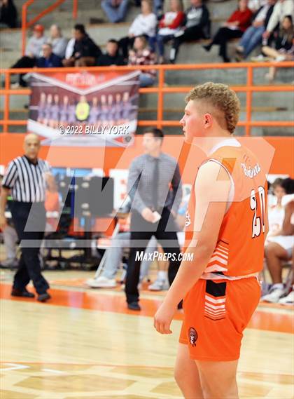 Thumbnail 3 in Grand Saline vs Mineola photogallery.