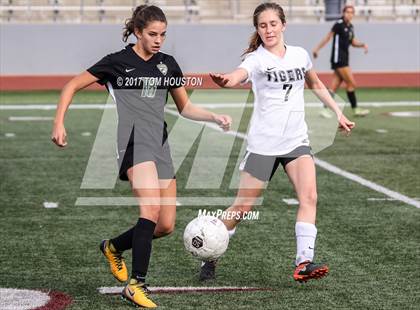 Thumbnail 1 in South Hills vs. South Pasadena (Claremont Tournament) photogallery.