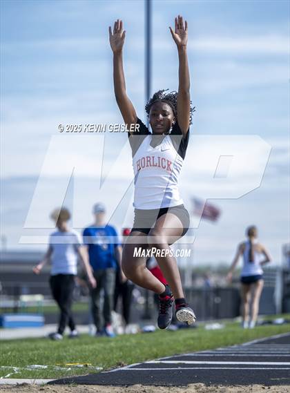 Thumbnail 2 in Racine Case Invitational photogallery.