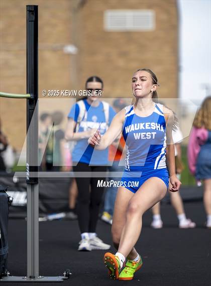 Thumbnail 2 in Racine Case Invitational photogallery.