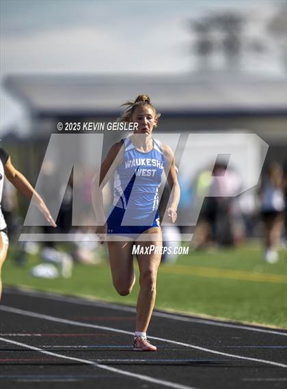 Thumbnail 2 in Racine Case Invitational photogallery.
