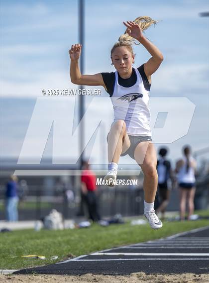 Thumbnail 1 in Racine Case Invitational photogallery.