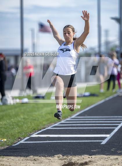 Thumbnail 1 in Racine Case Invitational photogallery.