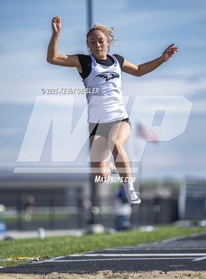 Thumbnail 2 in Racine Case Invitational photogallery.