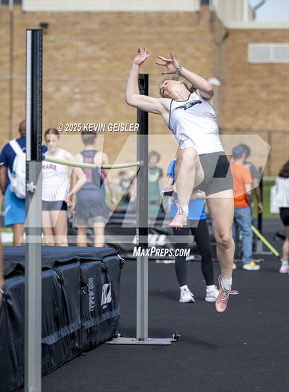Thumbnail 3 in Racine Case Invitational photogallery.
