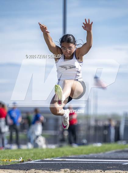 Thumbnail 2 in Racine Case Invitational photogallery.