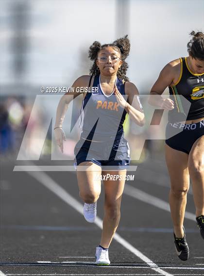 Thumbnail 3 in Racine Case Invitational photogallery.