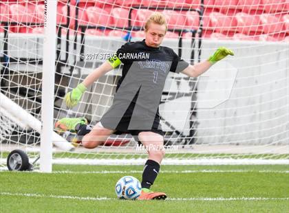 Thumbnail 1 in Herriman vs. Layton (UHSAA 5A Final) photogallery.