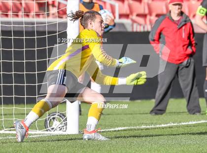 Thumbnail 3 in Herriman vs. Layton (UHSAA 5A Final) photogallery.
