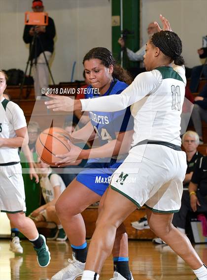 Thumbnail 1 in La Jolla Country Day vs. Miramonte (St. Mary's Stockton MLK Showcase) photogallery.