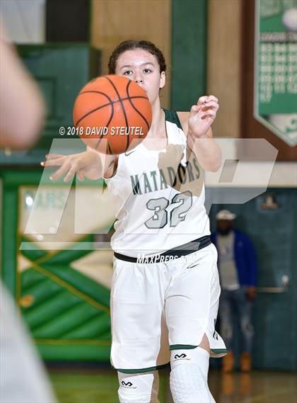 Thumbnail 3 in La Jolla Country Day vs. Miramonte (St. Mary's Stockton MLK Showcase) photogallery.