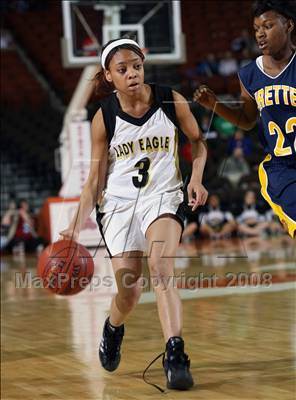 Thumbnail 3 in Woodville vs. Poth (UIL 2A Seimfinals) photogallery.
