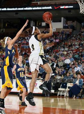 Thumbnail 1 in Woodville vs. Poth (UIL 2A Seimfinals) photogallery.
