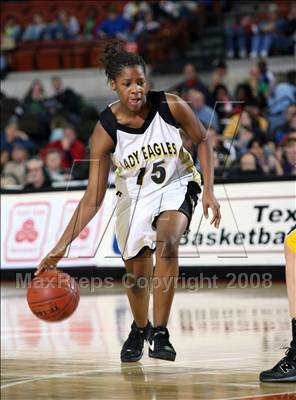 Thumbnail 3 in Woodville vs. Poth (UIL 2A Seimfinals) photogallery.