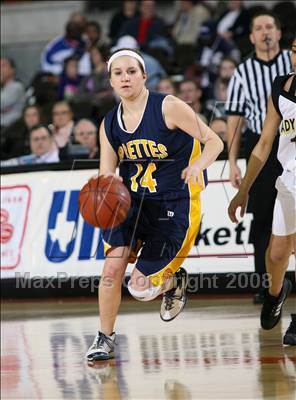 Thumbnail 1 in Woodville vs. Poth (UIL 2A Seimfinals) photogallery.