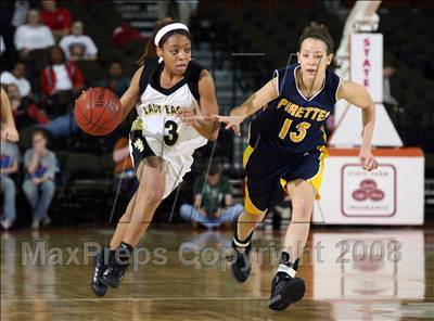 Thumbnail 3 in Woodville vs. Poth (UIL 2A Seimfinals) photogallery.