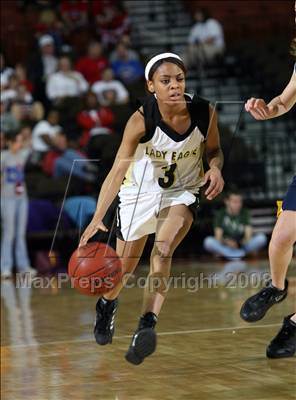 Thumbnail 3 in Woodville vs. Poth (UIL 2A Seimfinals) photogallery.