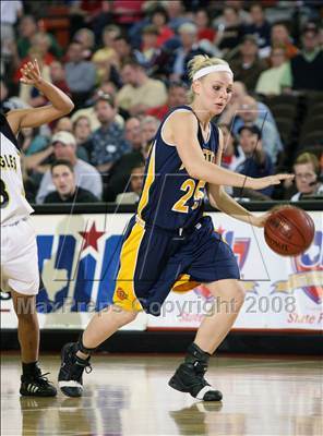 Thumbnail 1 in Woodville vs. Poth (UIL 2A Seimfinals) photogallery.
