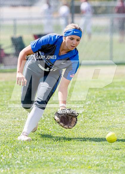 Thumbnail 2 in Rocklin @ Whitney photogallery.