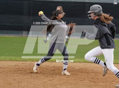 Thumbnail 3 in Clear Springs vs. Willis (NFCA Texas High School Leadoff Classic) photogallery.