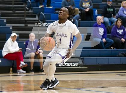 Thumbnail 1 in Collinsville vs. Lift for Life Academy photogallery.