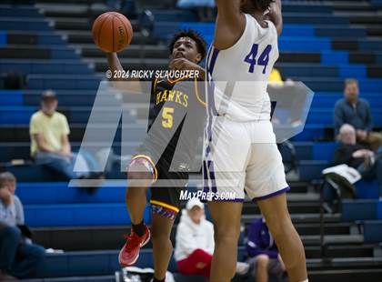 Thumbnail 2 in Collinsville vs. Lift for Life Academy photogallery.