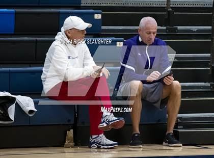 Thumbnail 2 in Collinsville vs. Lift for Life Academy photogallery.