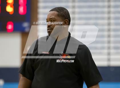 Thumbnail 3 in Collinsville vs. Lift for Life Academy photogallery.